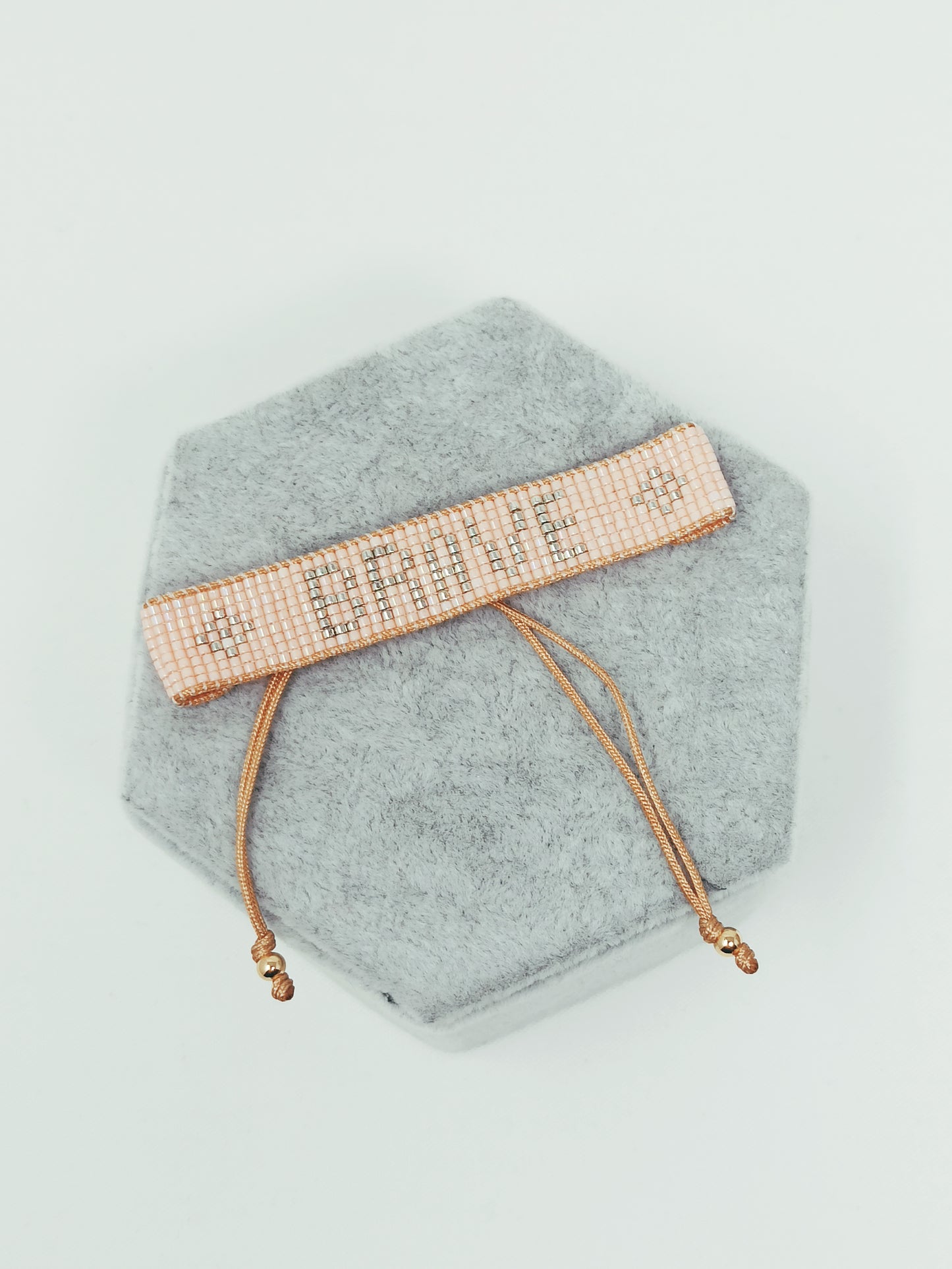Pulsera Huichola